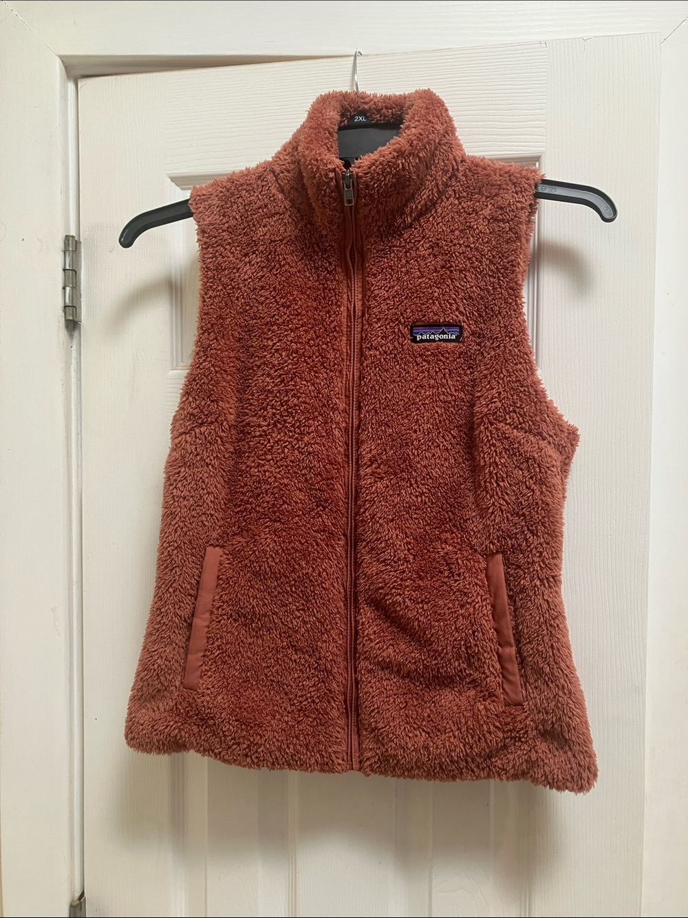 Patagonia  Los Gatos Women’s Rust Orange Plush Fleece Vest